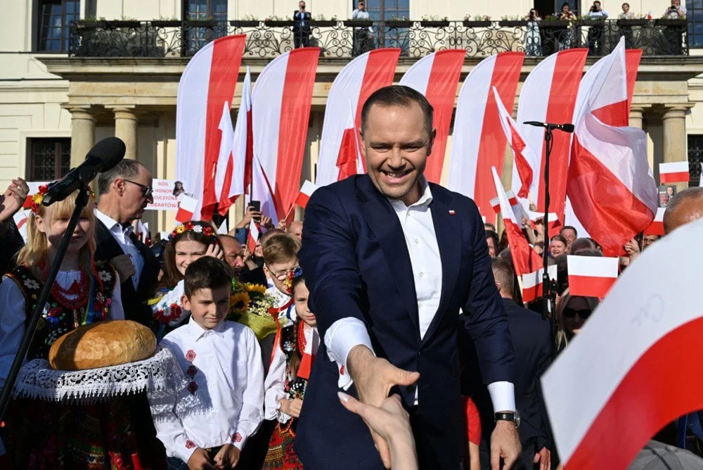 Неочікувано: поляки оцінили діяльність президента Кароля Навроцького