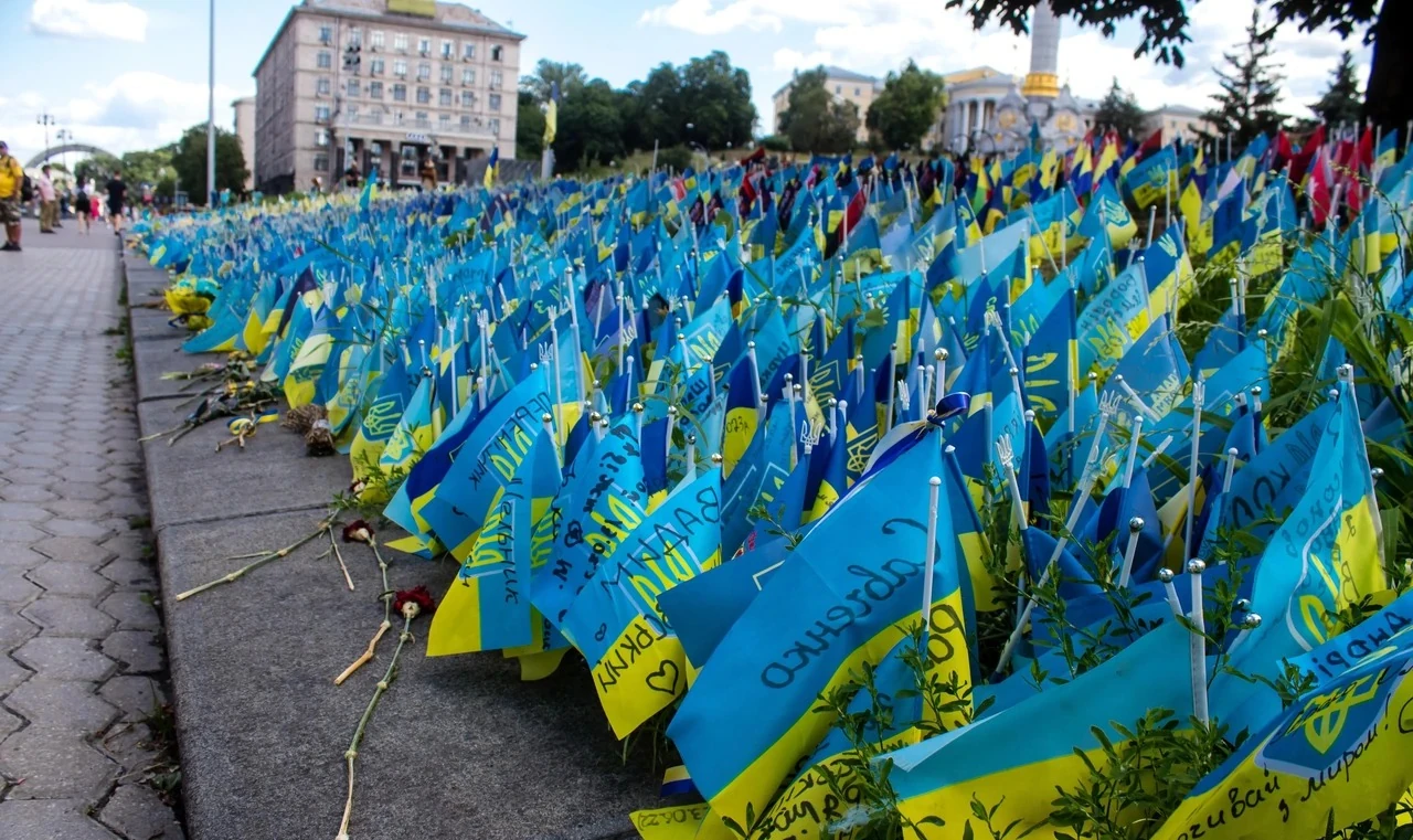 Привітання з Днем Перемоги: щирі слова тепла, миру та надії
